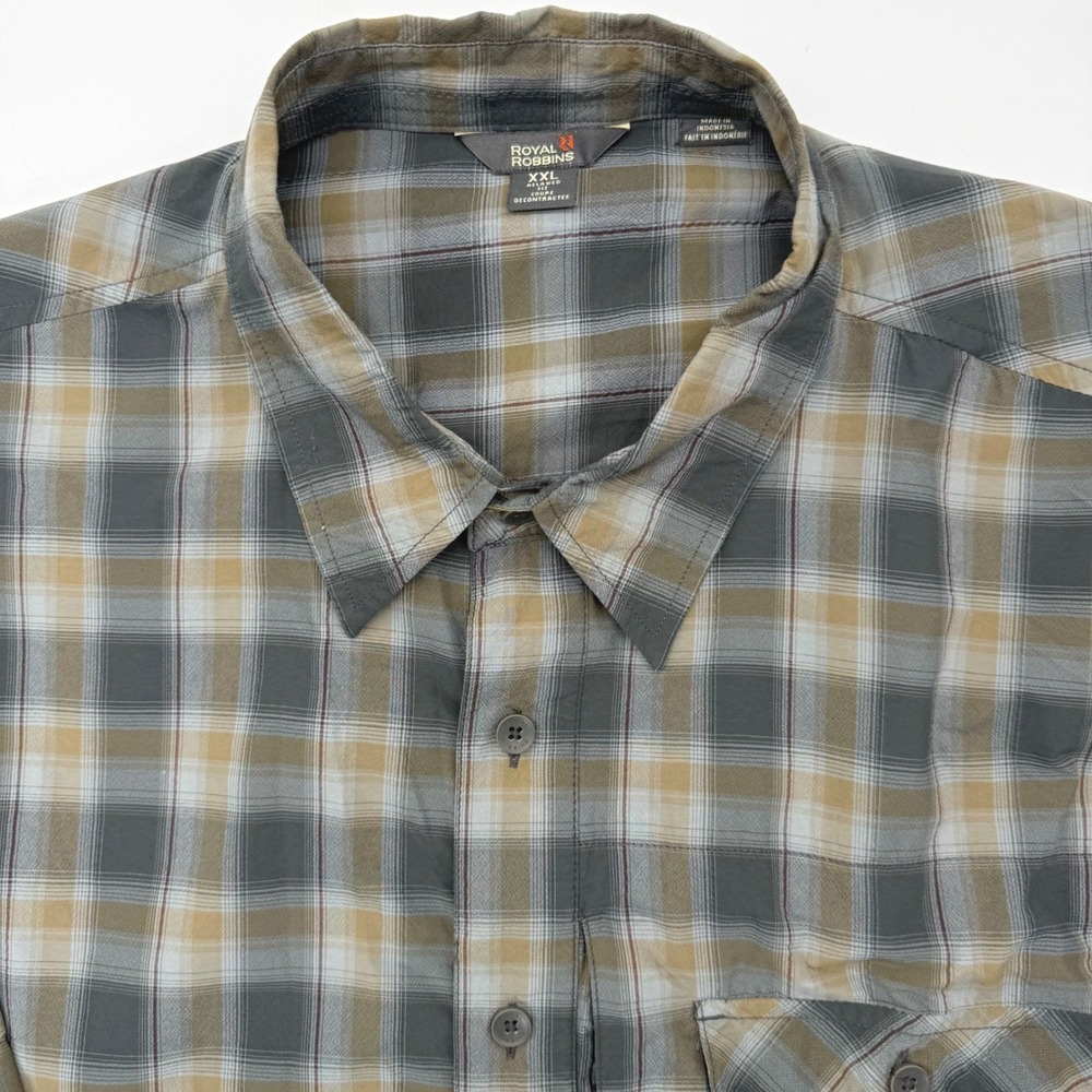 Royal Robbins Shirt Men XXL Grey Plaid Short Sleeve Relaxed Fit ROYCL-S25 Button